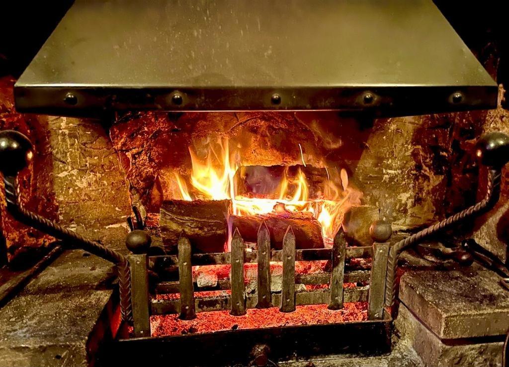 Farmyard Inn Youlgreave Kültér fotó
